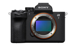 Sony A7 V i Sony FE 28-70 mm f/3.5–5.6 OSS II Sony A7 V i Sony FE 28-70 mm f/3.5–5.6 OSS II