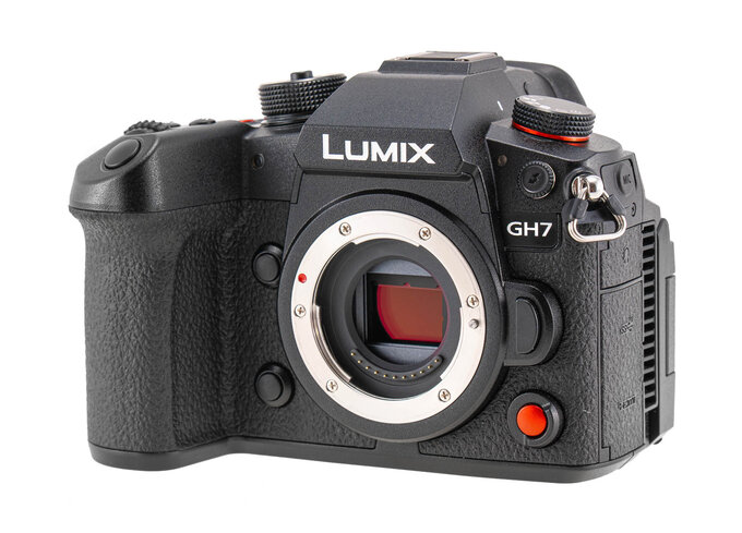 Panasonic Lumix GH7 - test trybu filmowego - Budowa i ergonomia