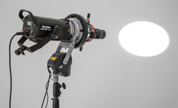 Falcam Move LightGo - zmotoryzowana głowica oświetleniowa Falcam Move LightGo - zmotoryzowana głowica oświetleniowa