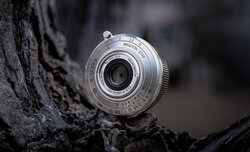 Brightin Star 28 mm f/2.8 Liquid Silver Brightin Star 28 mm f/2.8 Liquid Silver